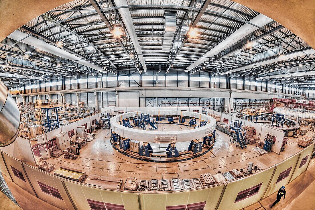 ITER fusion research reactor construction