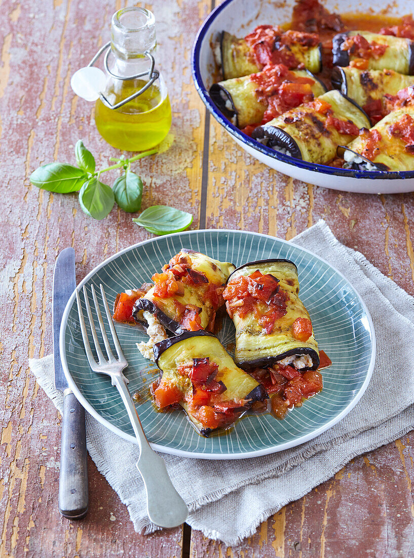 Eggplant rolls with cheese