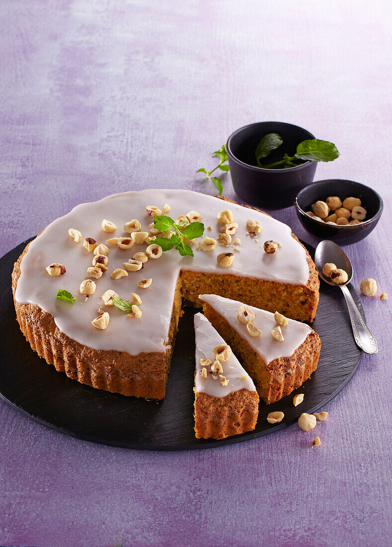 Smooth carrot cake with lemon icing