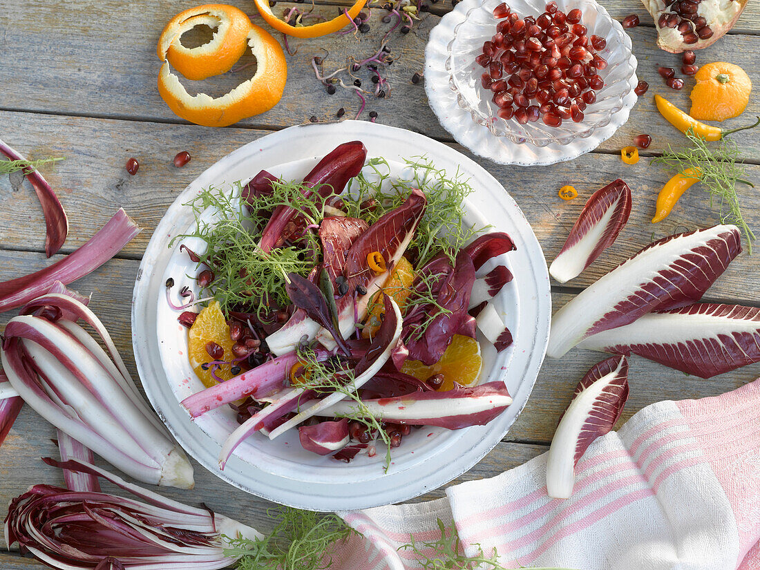 Salad made with radicchio, red chicory and oranges