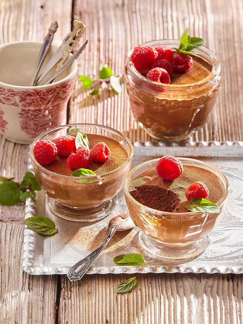 Mousse de chocolat with raspberries