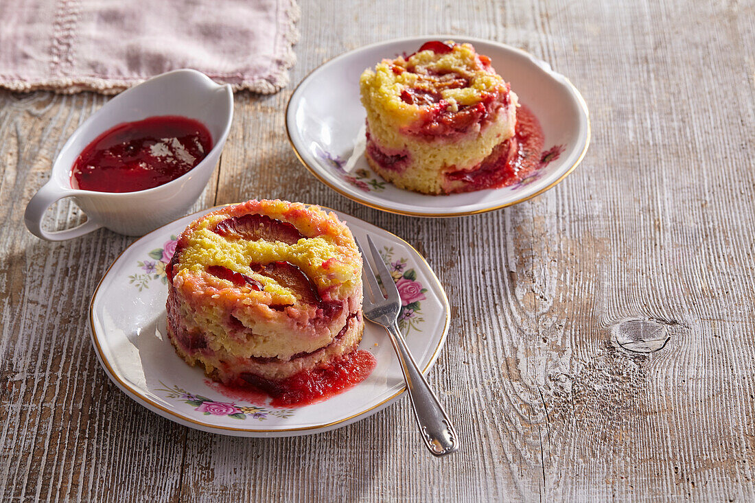 Gebackener Hirsepudding mit Pflaumen