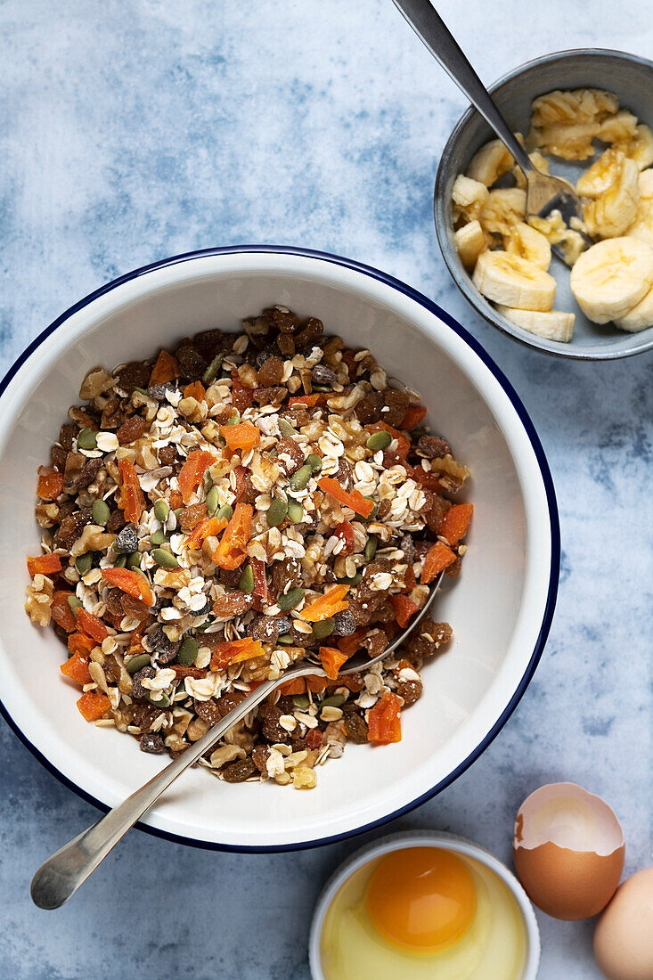 Zutaten für Aprikosen-Müsli-Kekse