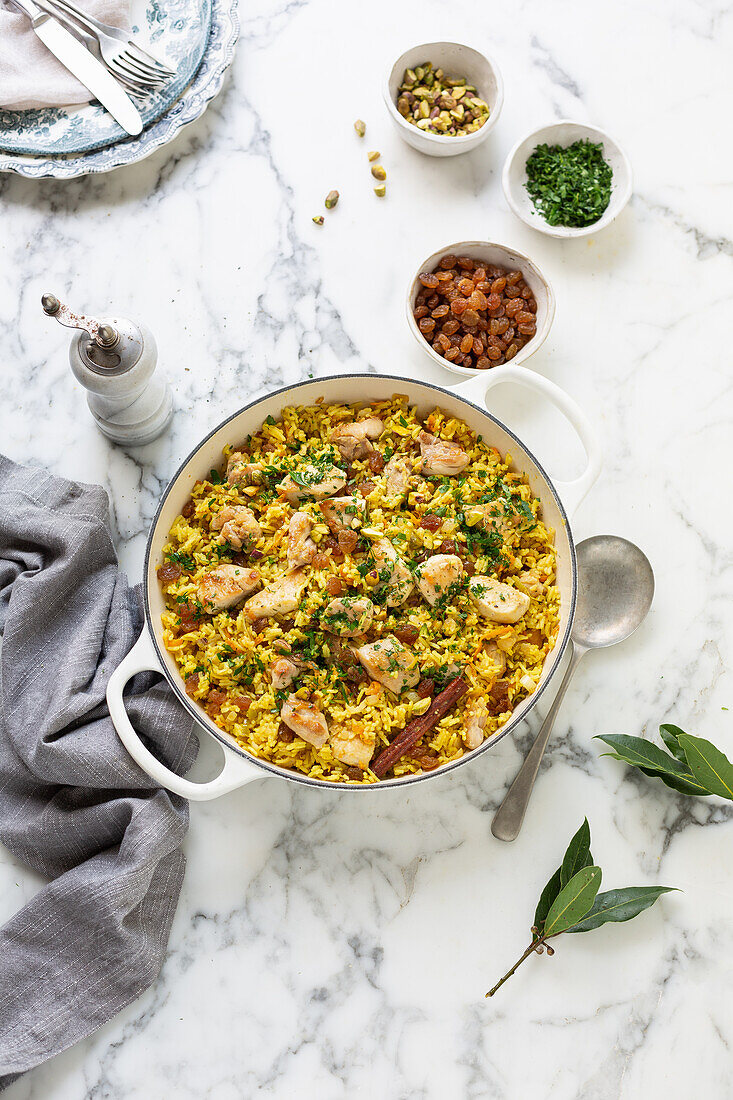 Chicken pilaf with sultanas and nuts