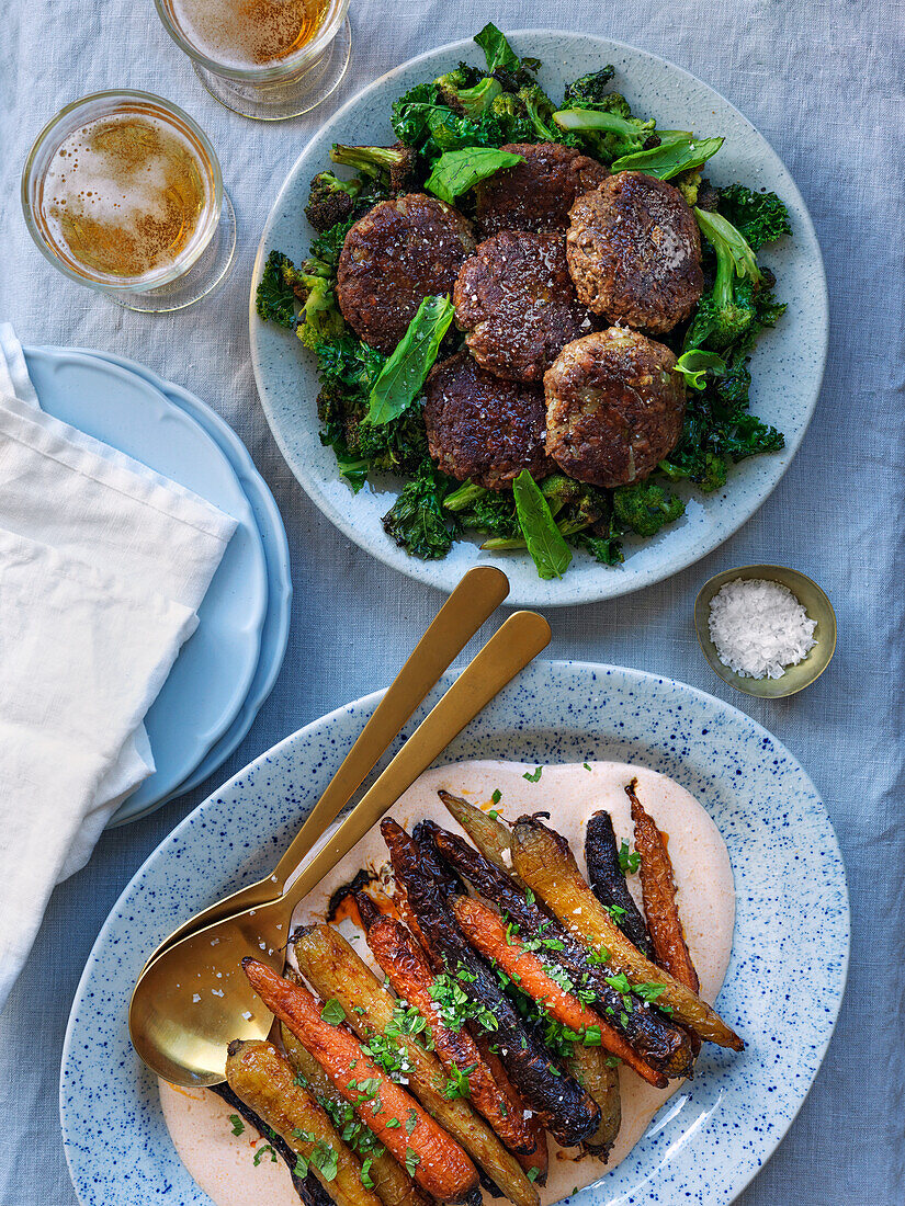 Vegetarian patties with kale, roasted carrots