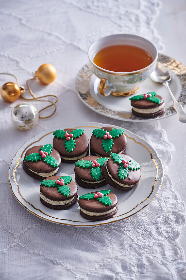 Gefüllte Schokoladen-Cookies zum Tee