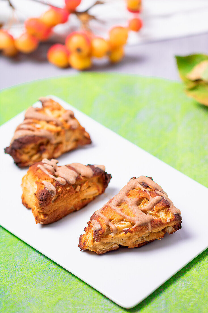 Apple scones