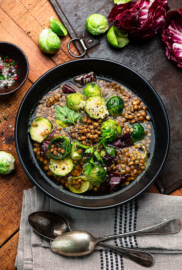 Rosenkohl-Linsen-Suppe