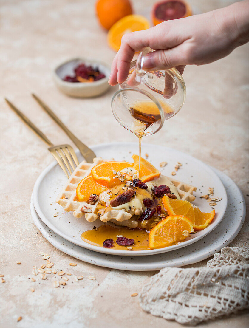 Waffeln mit Orange Curd und Ahornsirup