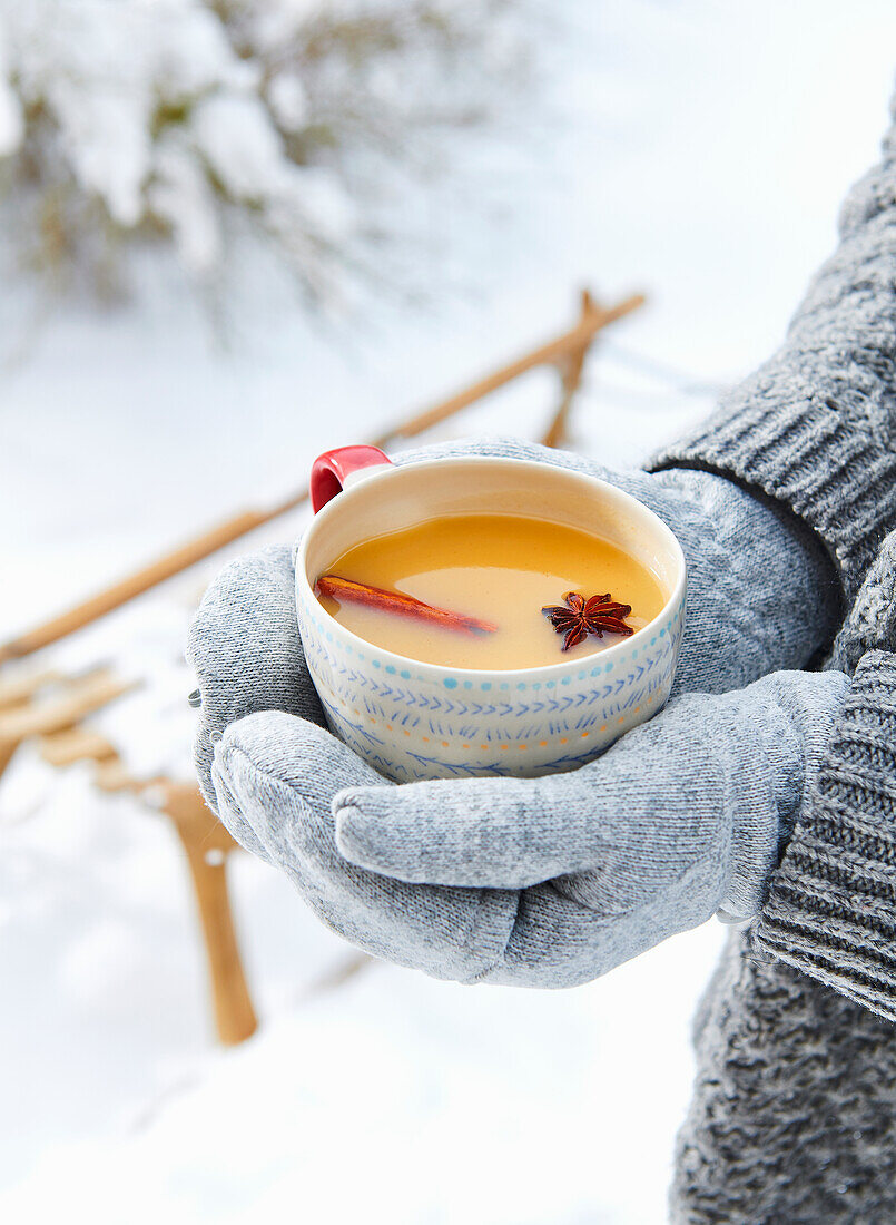 Hot pear juice