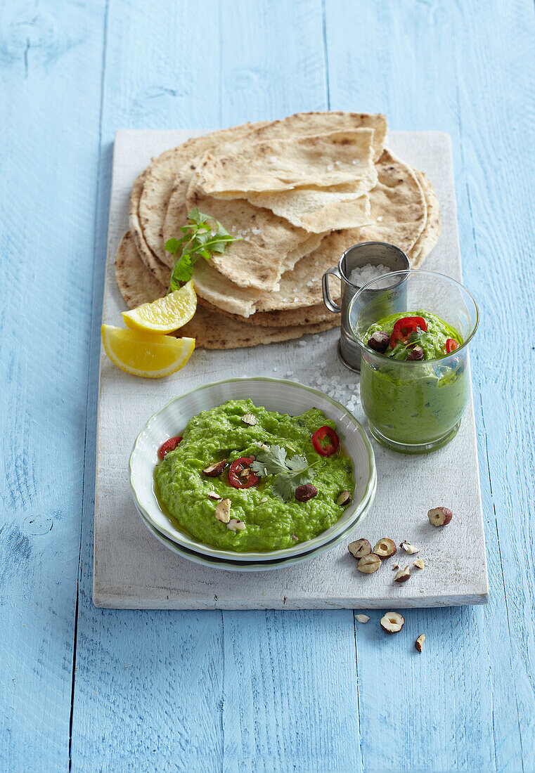 Green pea hummus