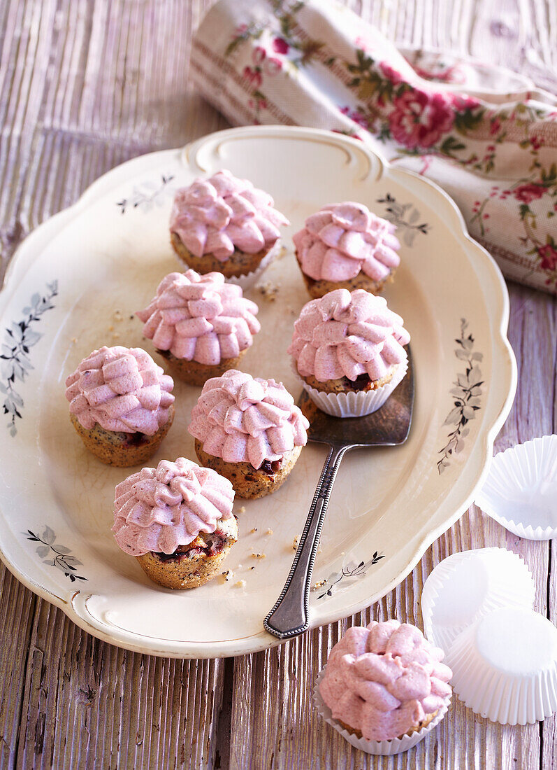 Poppy seed muffins with plums