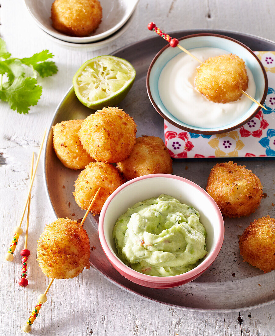 Fried cheese crocquettes with Avocado Dip