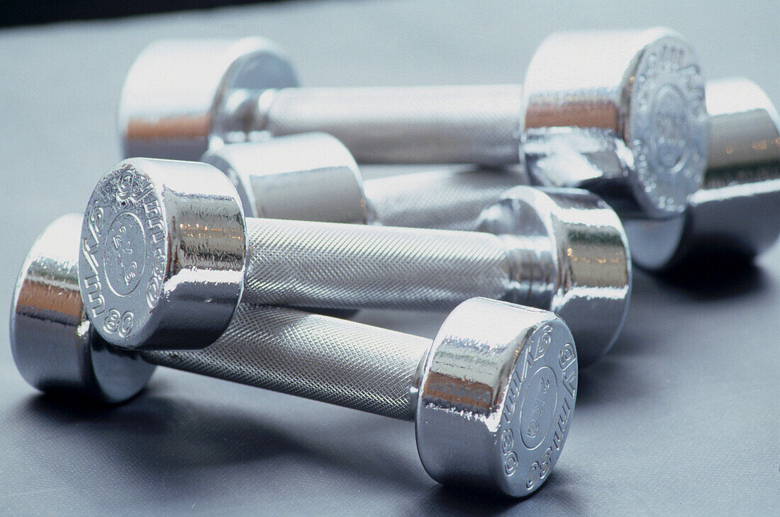 Silver free weights