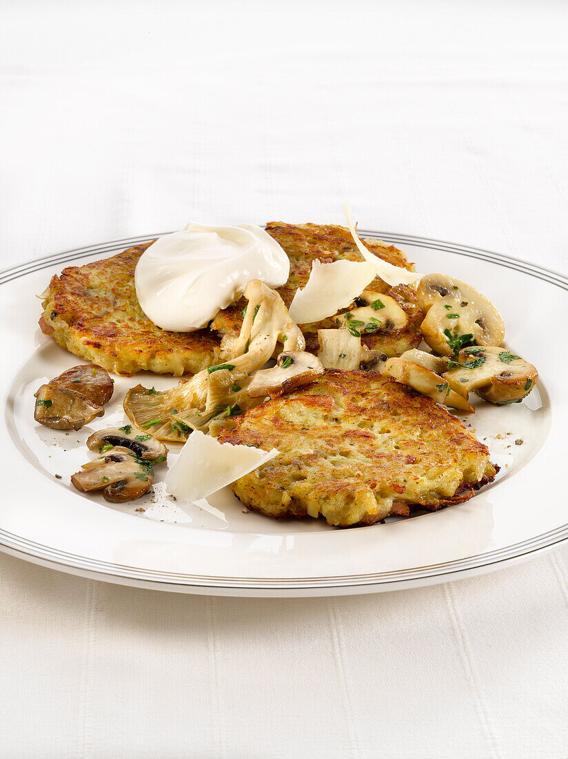 Potato and fennel pancakes with mushrooms