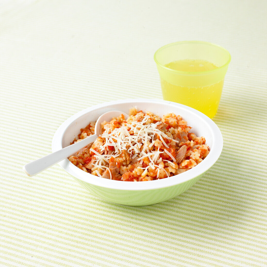 Tomato and tuna pasta topped with cheese