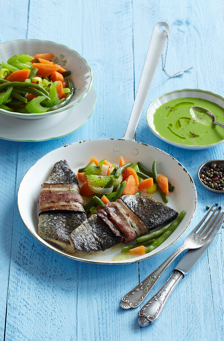 Trout with pea sauce
