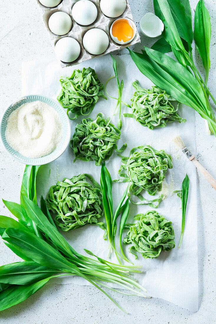 Homemade wild garlic pasta