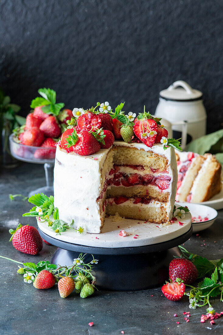 Erdbeer-Vanille-Kuchen mit Mascarponecreme und Erdbeergelee