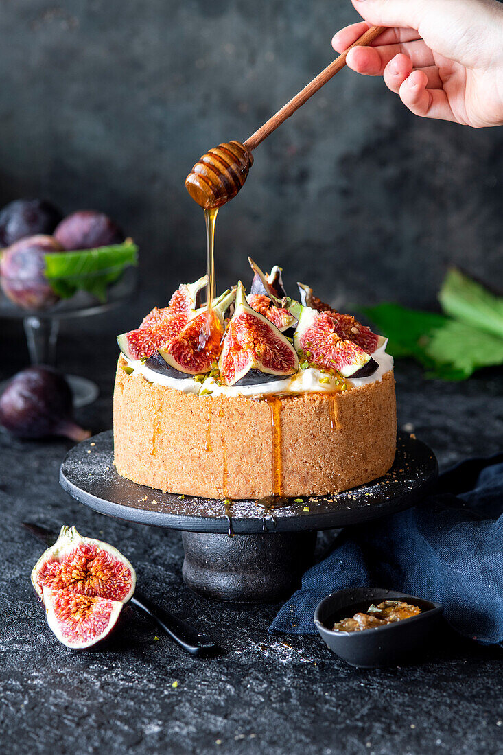 Fig and honey cheesecake