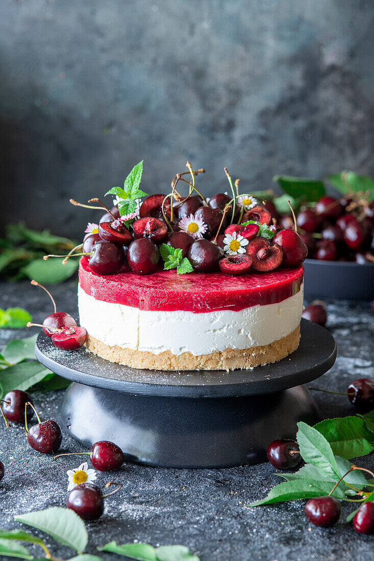 No Bake Cream Cheese Cake with Cherries