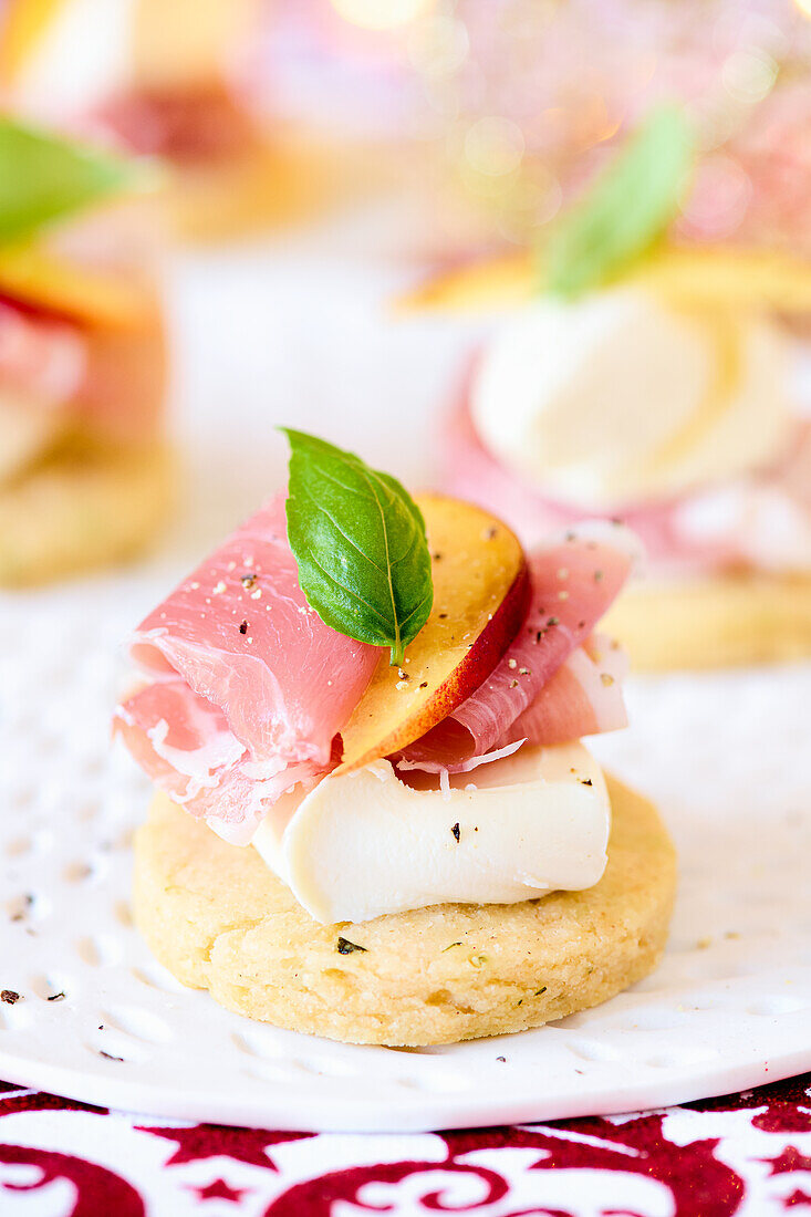 Parmesan cookies with Parma ham