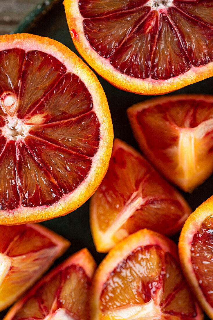Blood oranges, cut open (close-up)