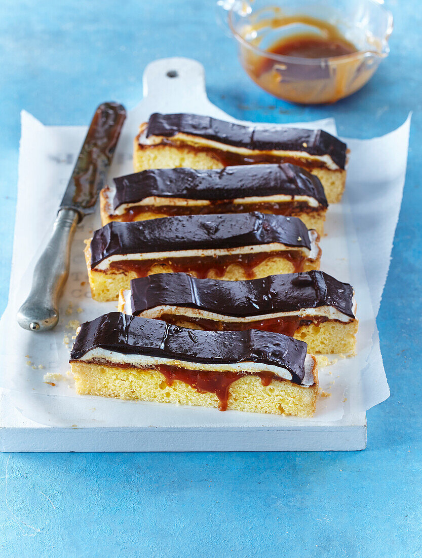 Caramel slices (cuts)