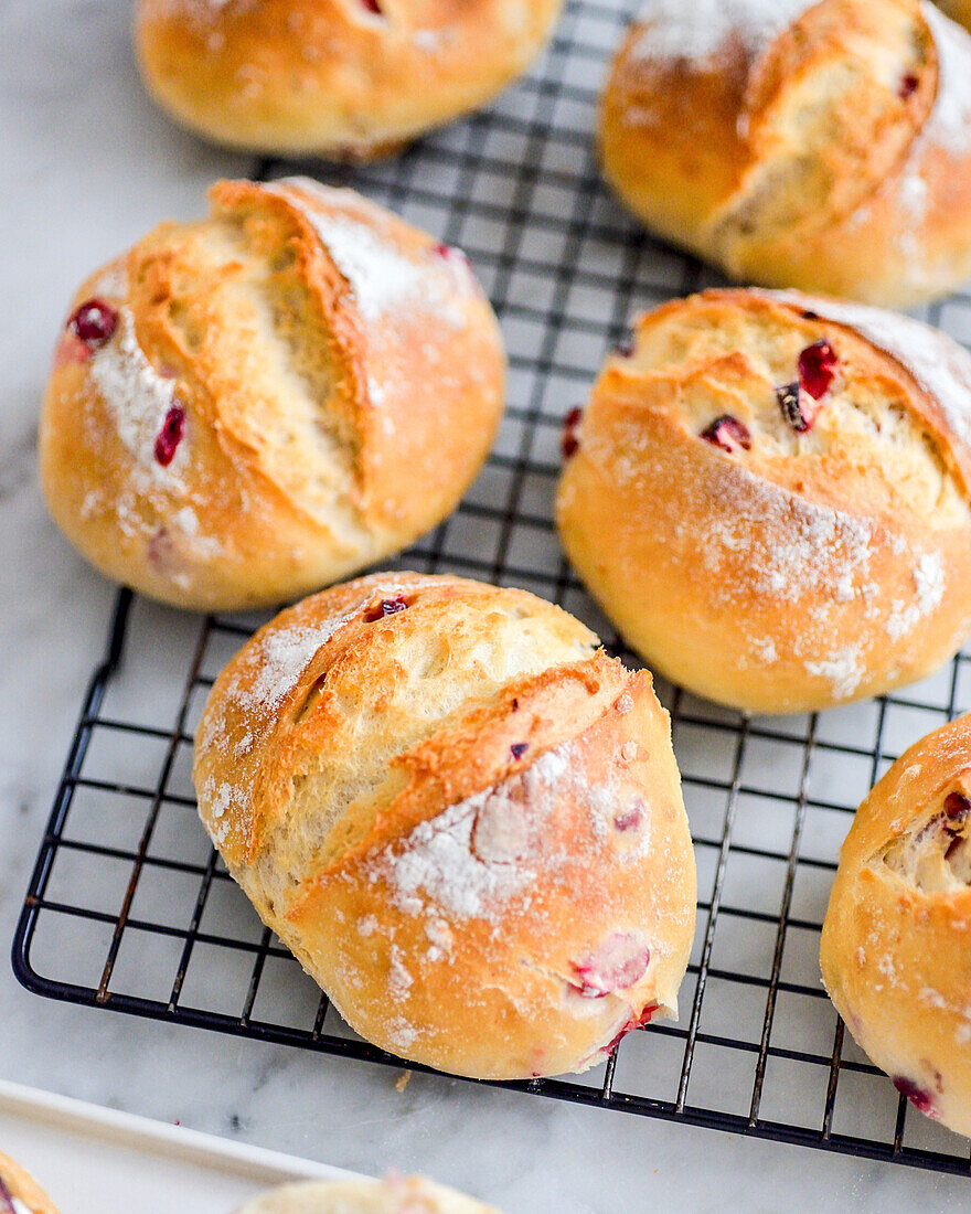 Hausgemachte Cranberry-Brötchen