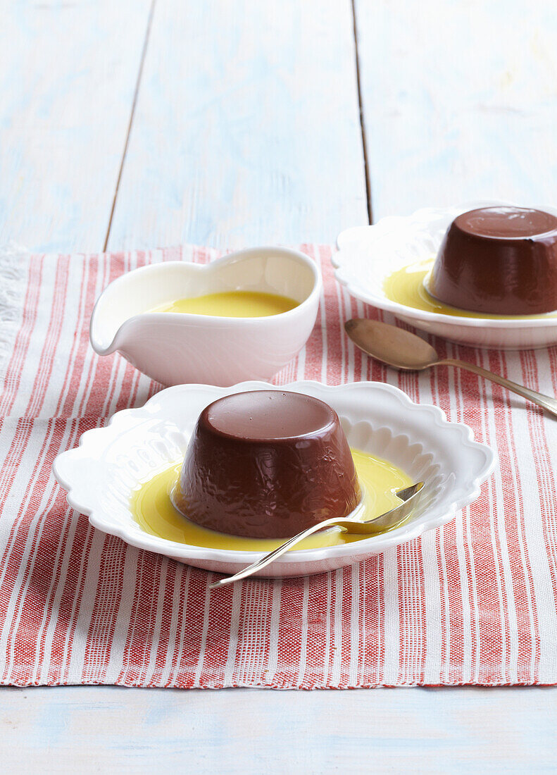 Cocoa panna cotta with eggnogg