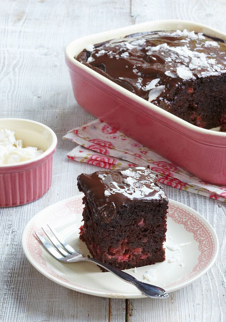 Tray cake with fruits and chocolate glaze