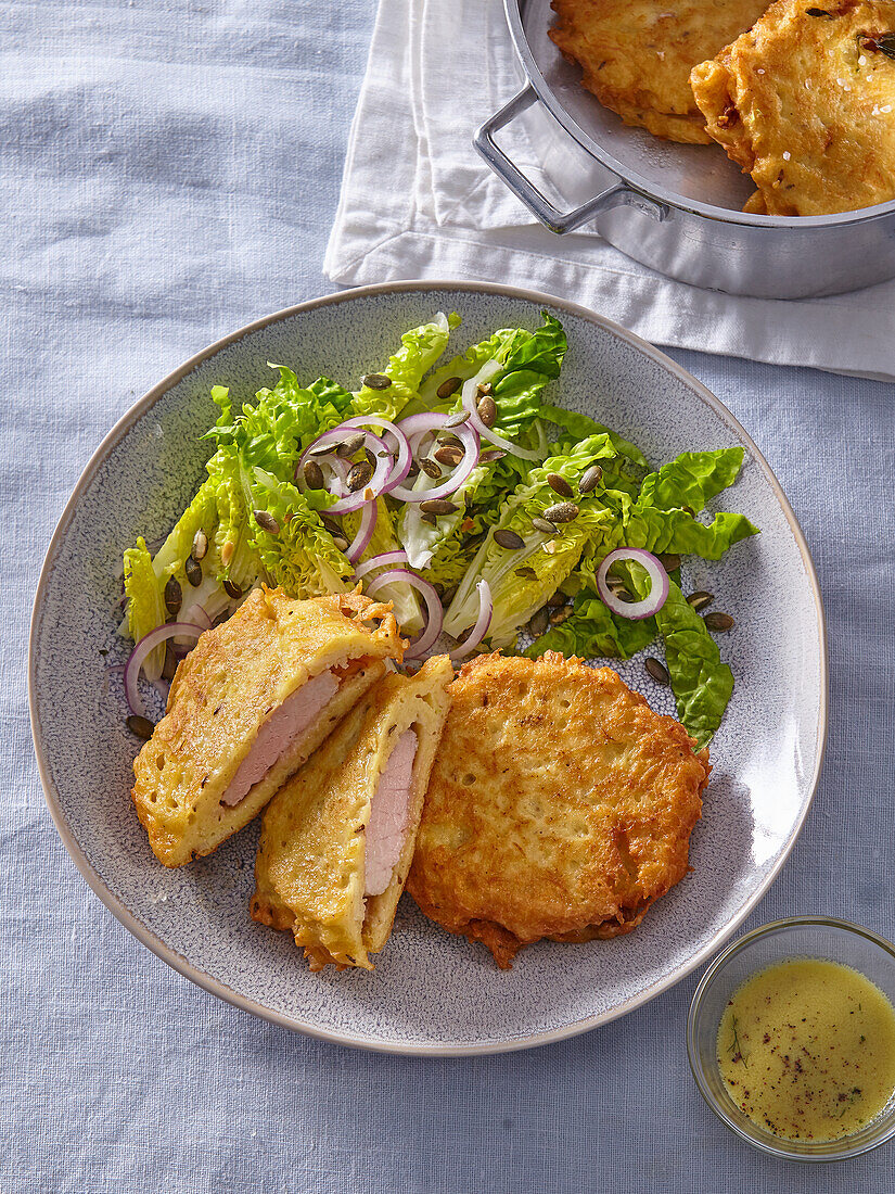 Schweineschnitzel im Kartoffelpuffer