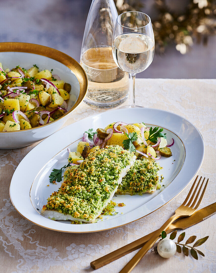 Pike perch with crispy crust and potato salad