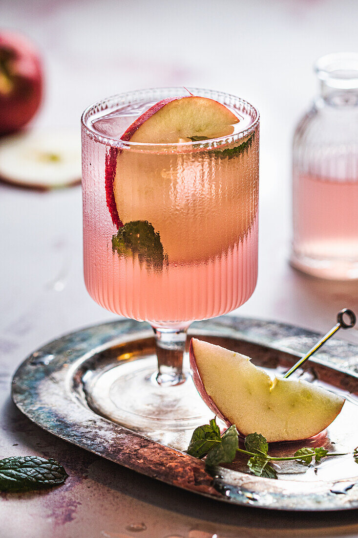 Apple and rhubarb drink