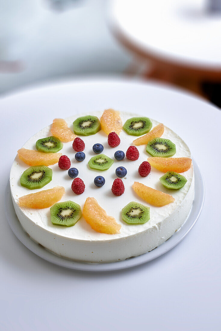 Cheesecake with fruit