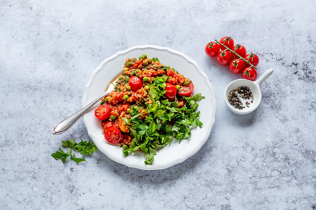 Tomato rice with peas