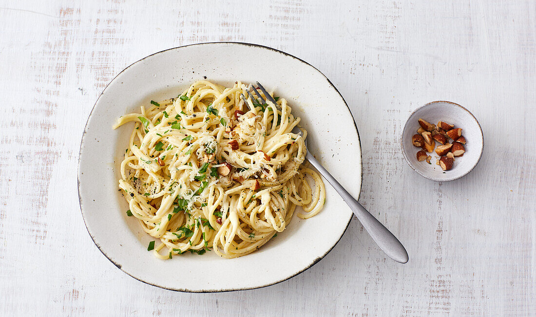 Vegetarische Nudelpfanne alla Carbonara