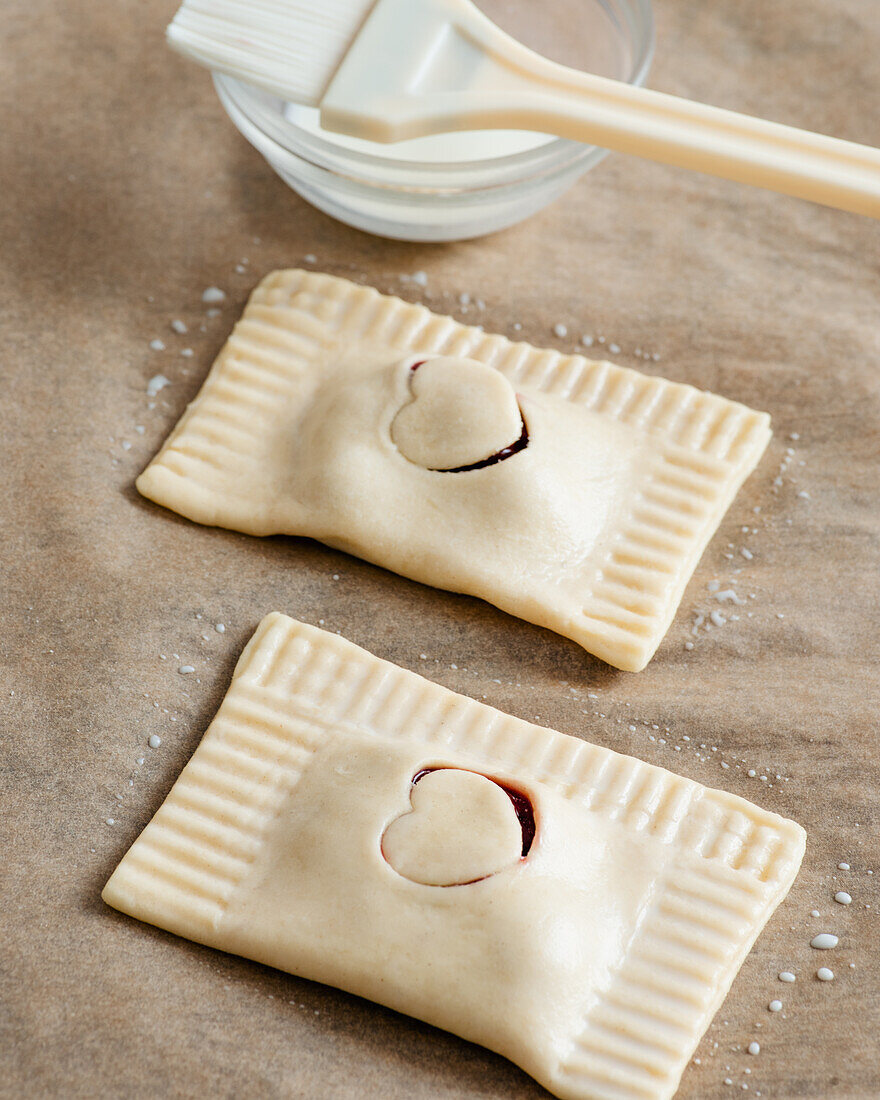 Ungebackene Pop Tarts mit Sauerkirschfüllung