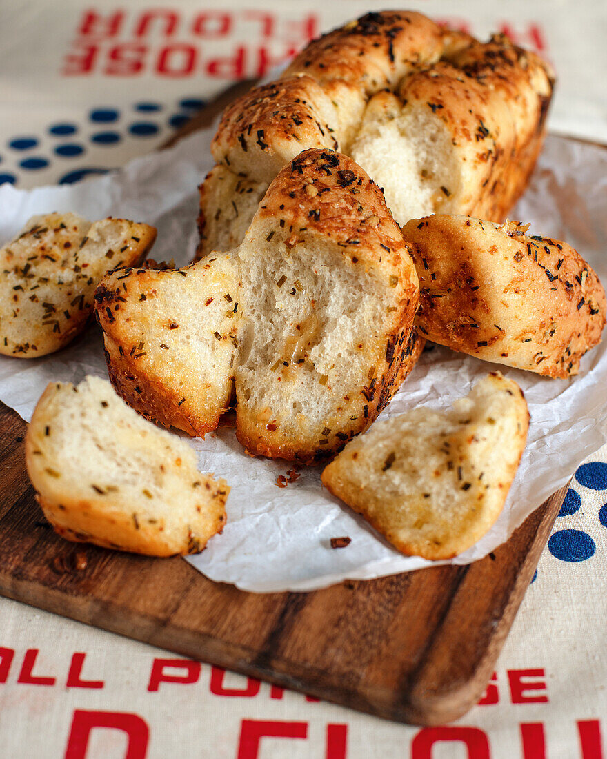 Pull apart Garlic bread