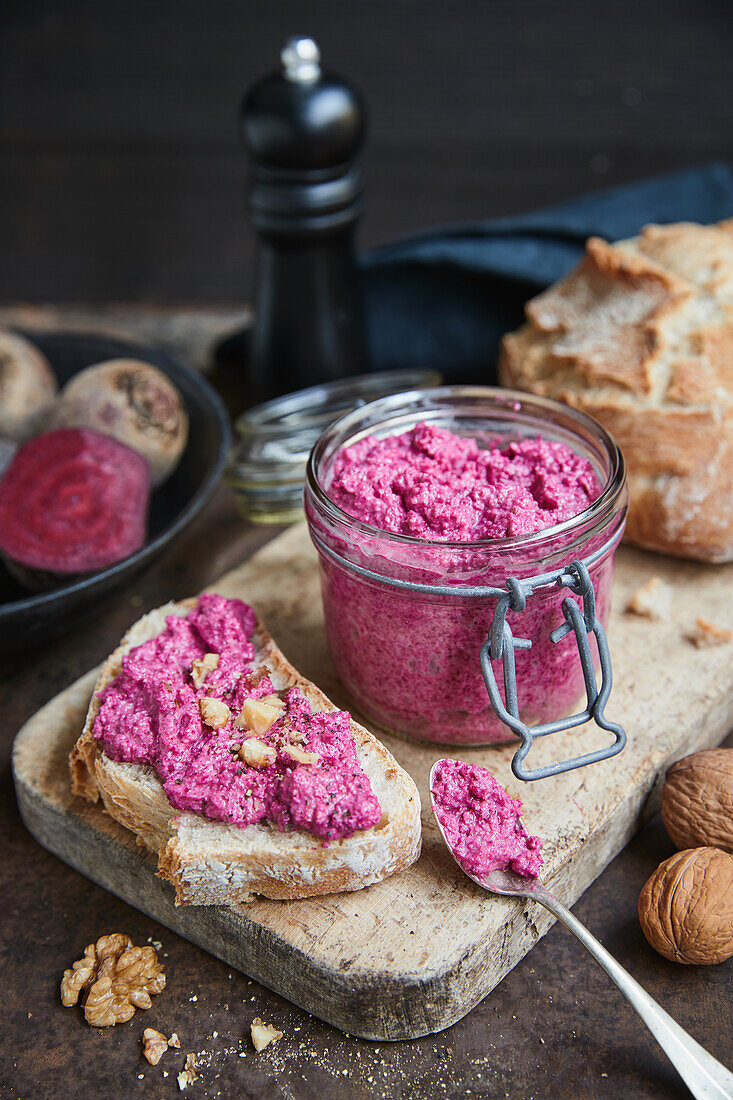 Beetroot spread with feta and walnuts