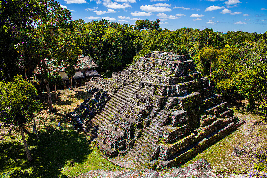Nordakropolis, Antike Maya Tempelruinen, Yaxha, Guatemala, Mittelamerika