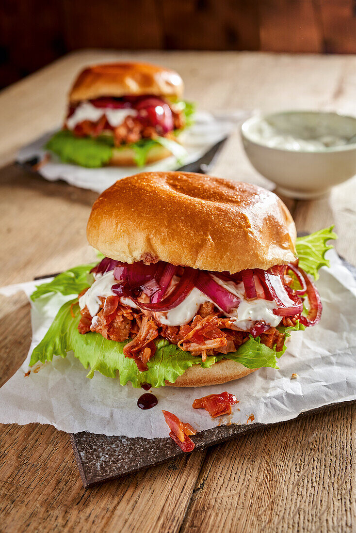 Jackfruit burger with braised onions