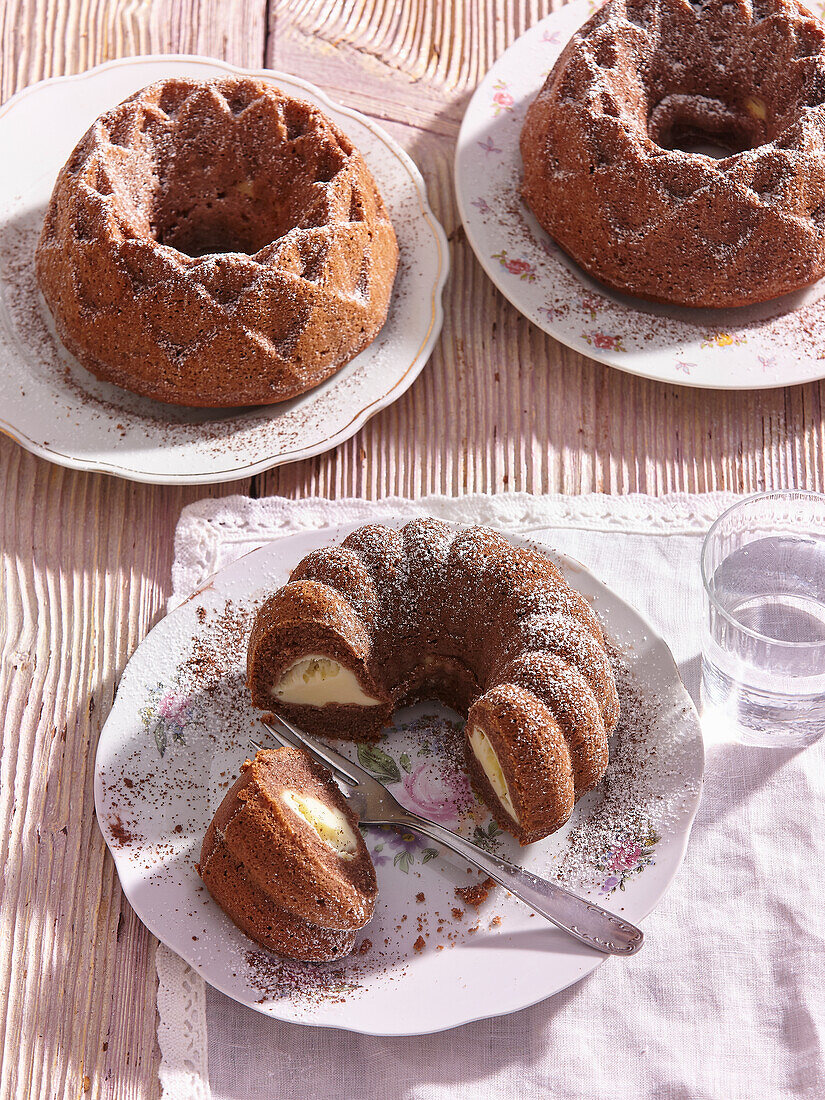 Spelt bundt cake with quark