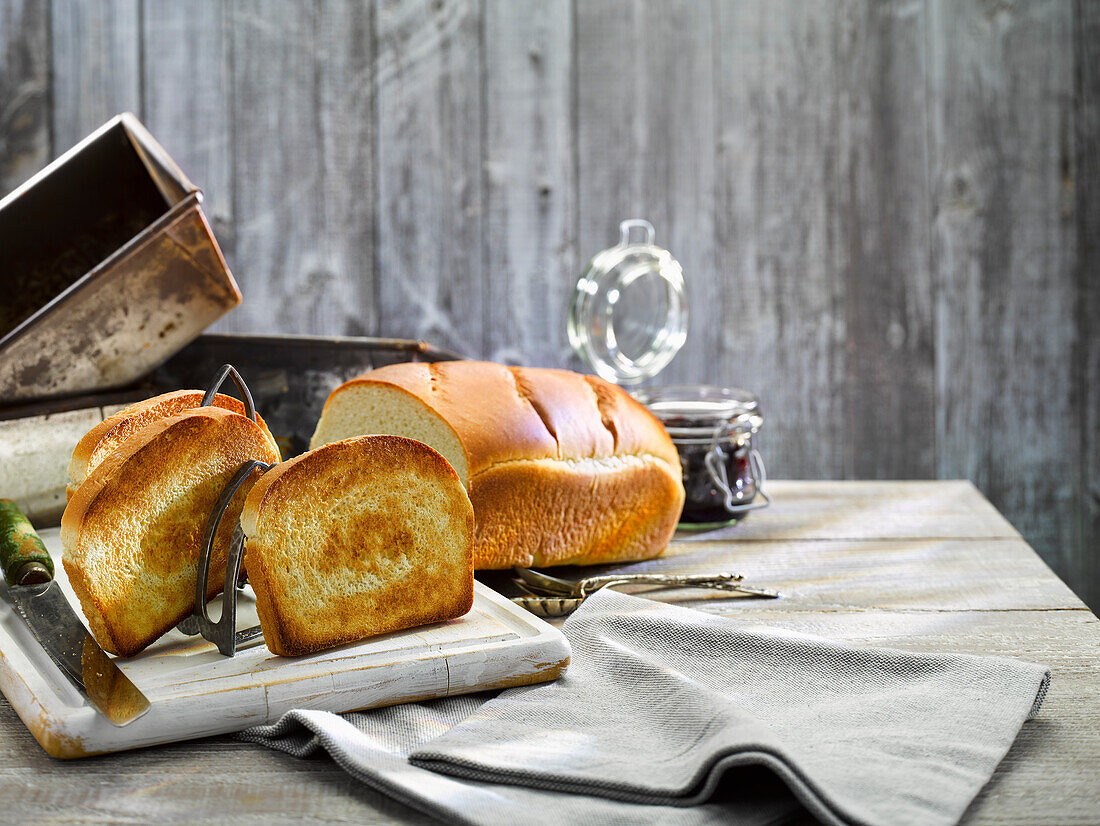 Getoastete Milchbrotscheiben