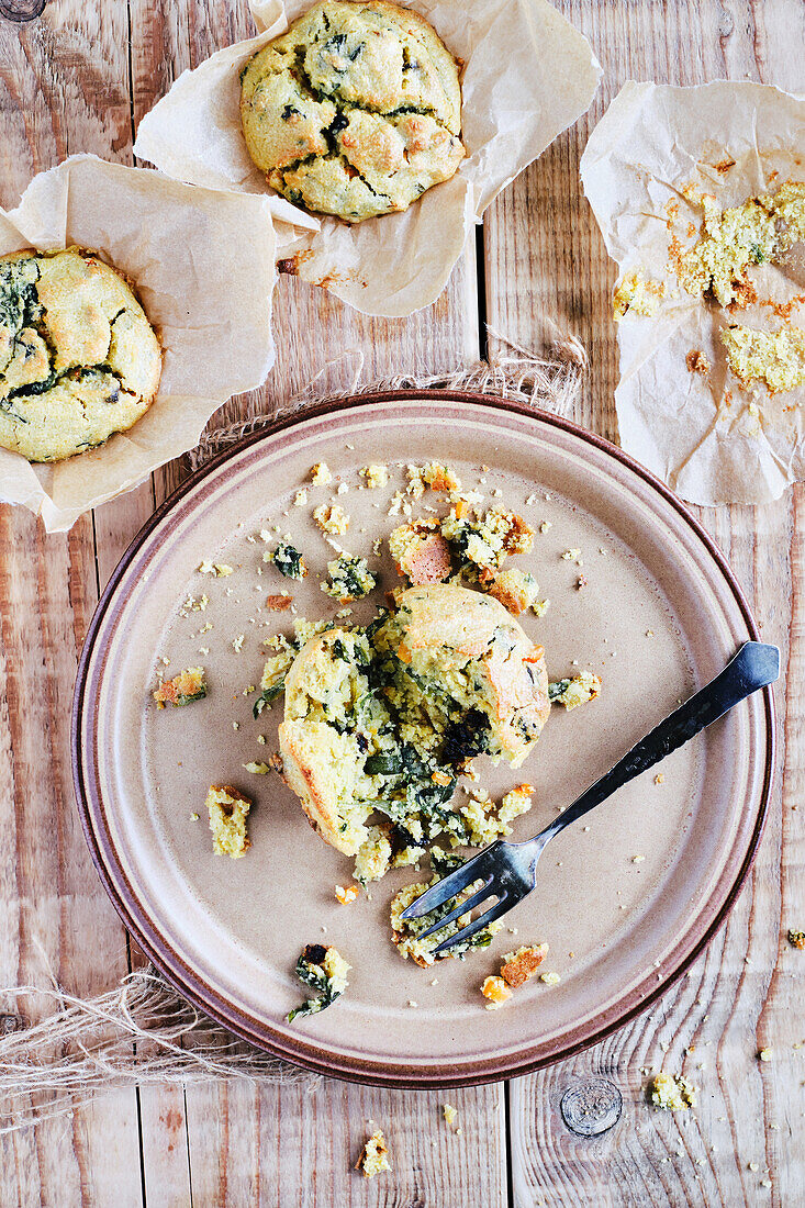 Vegan wild garlic polenta muffins