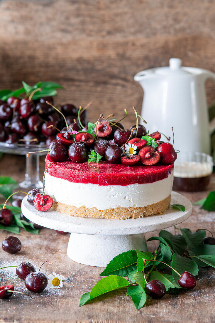 No Bake Cream Cheese Cherry Cake