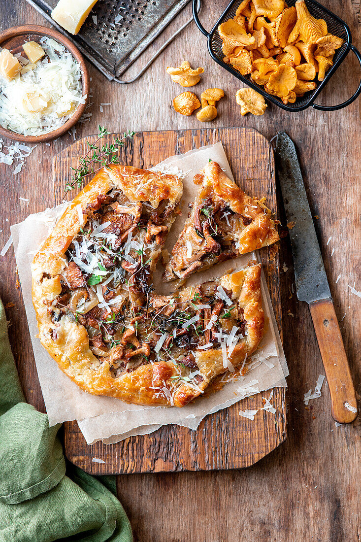 Chanterelle galette