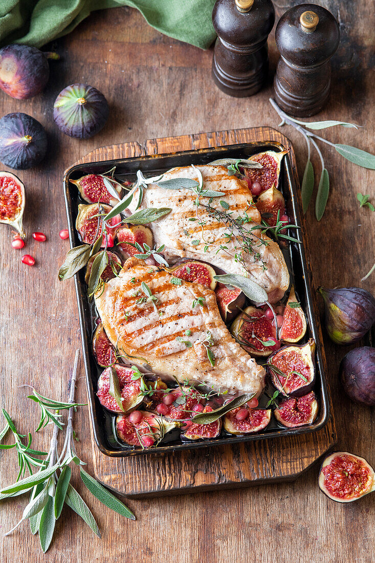 Schweinekoteletts auf Feigen