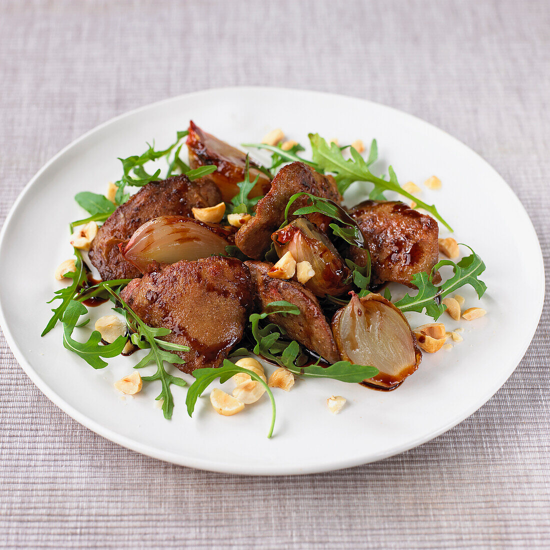 Chicken livers with shallots and rocket
