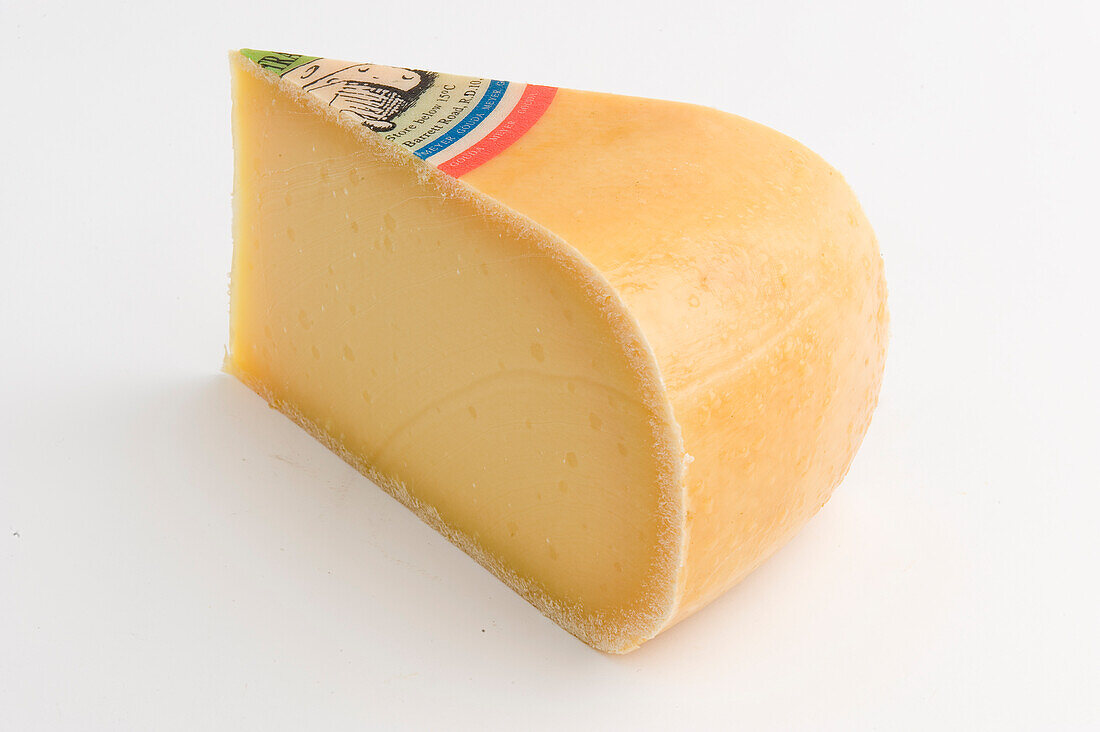 New Zealand meyer vintage gouda cow's milk cheese